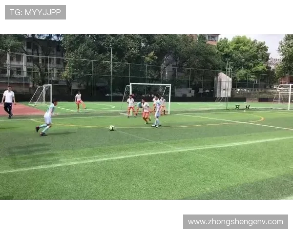 和济小学足球明星展现青春活力与团队精神的精彩瞬间